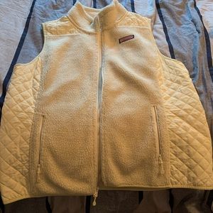 Vineyard vines woman’s Sherpa vest